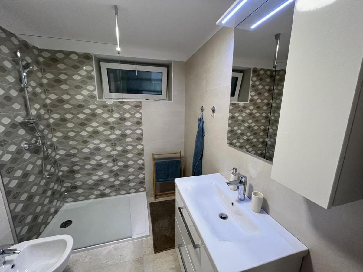 Apartment Hermes Ловран Экстерьер фото